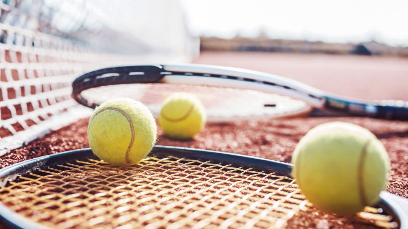 Warning Signs It’s Time To Replace Your Tennis Cable